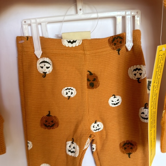 NWT 3-Piece Matching Halloween Fall Set, Size 18M - Picture 5 of 6